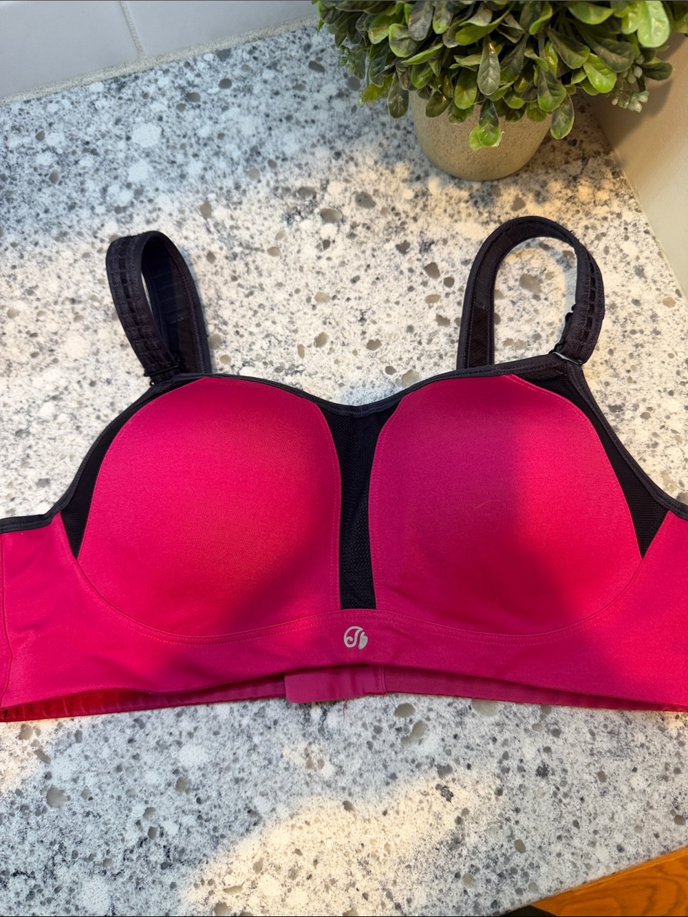 Soma Sport Women's High-Support Hot Pink Sports Bra with Black Trim size 38B